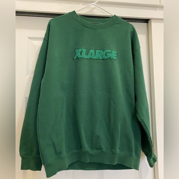 XLarge Green Sweater - Picture 2 of 2